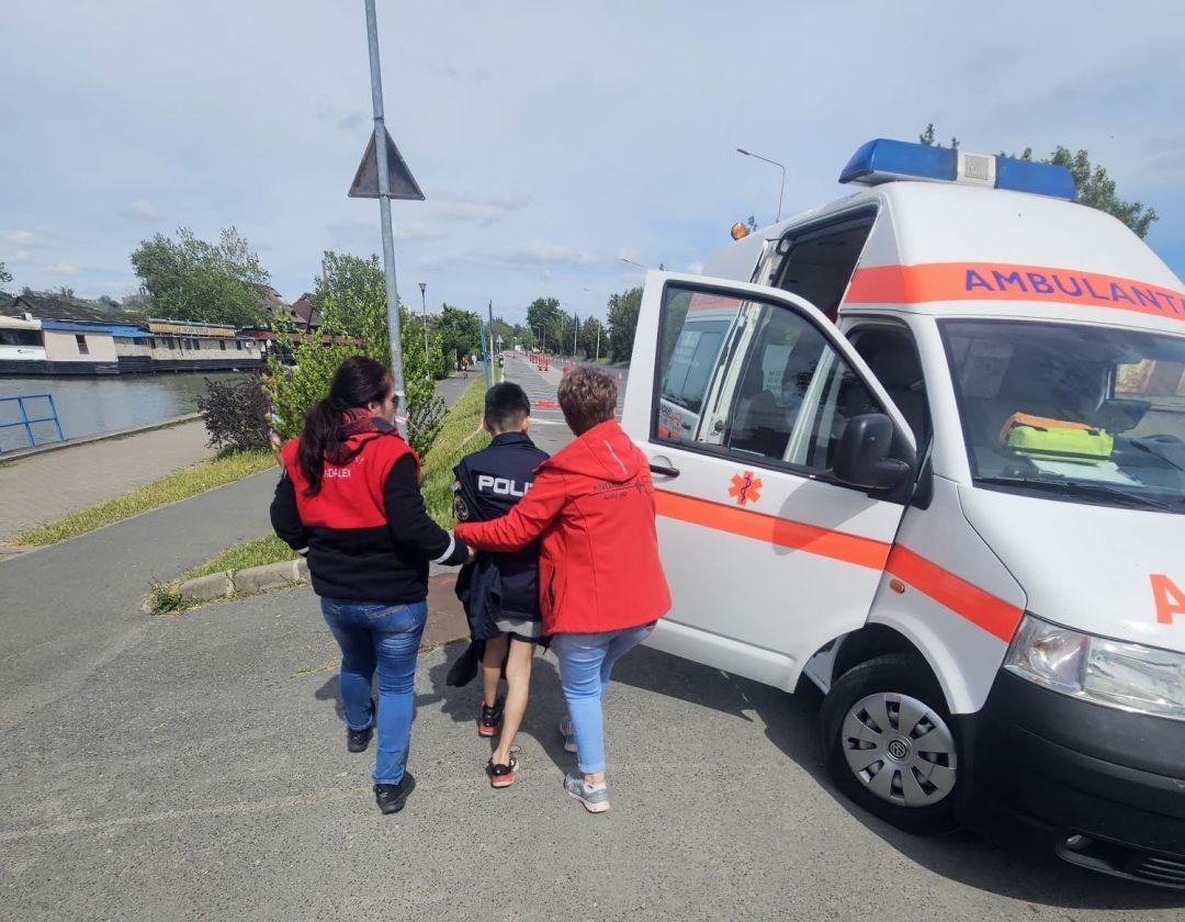 Participant la Delta Triathlon 2026, transportat la spital după ce i s-a făcut rău