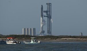 SpaceX delays test flight of Starship, world's biggest rocket