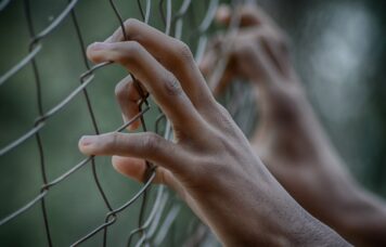 Îmbunătățirea îngrijirii sănătății mintale în setările de justiție penală – Psychology Benefits Society