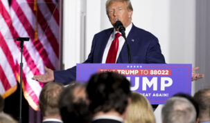 Trump: Eram prea ocupat pentru a sorta cutiile pe care le-am dus la Mar-a-Lago