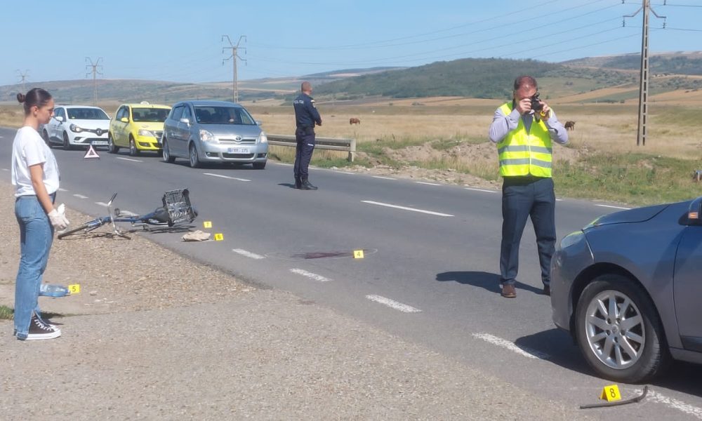 Biciclista lovita de masina la Satu Nou