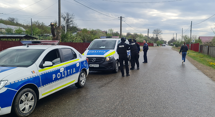 Doi tineri au agresat, umilit şi sechestrat un licean. L-au bătut și au vrut să îi stâlcească degetele cu ciocanul