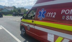 Femeie spulberată, pe trecerea de pietoni, de o maşină care a fost proiectată de un alt autoturism! Şoferul vinovat era drogat!