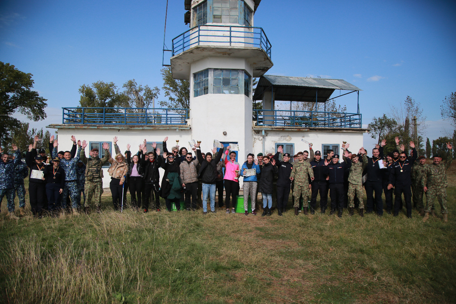 FOTO Ziua Armatei, marcată în avans la Timișoara, printr-o competiție de tir! Vezi aici câștigătorii!