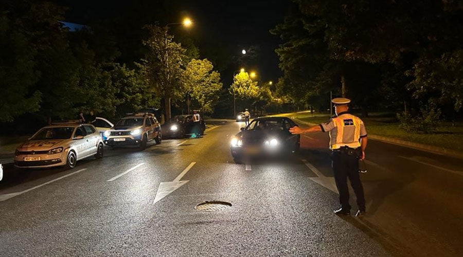 Panică pe autostradă, din cauza unui şofer beat, care conducea haotic