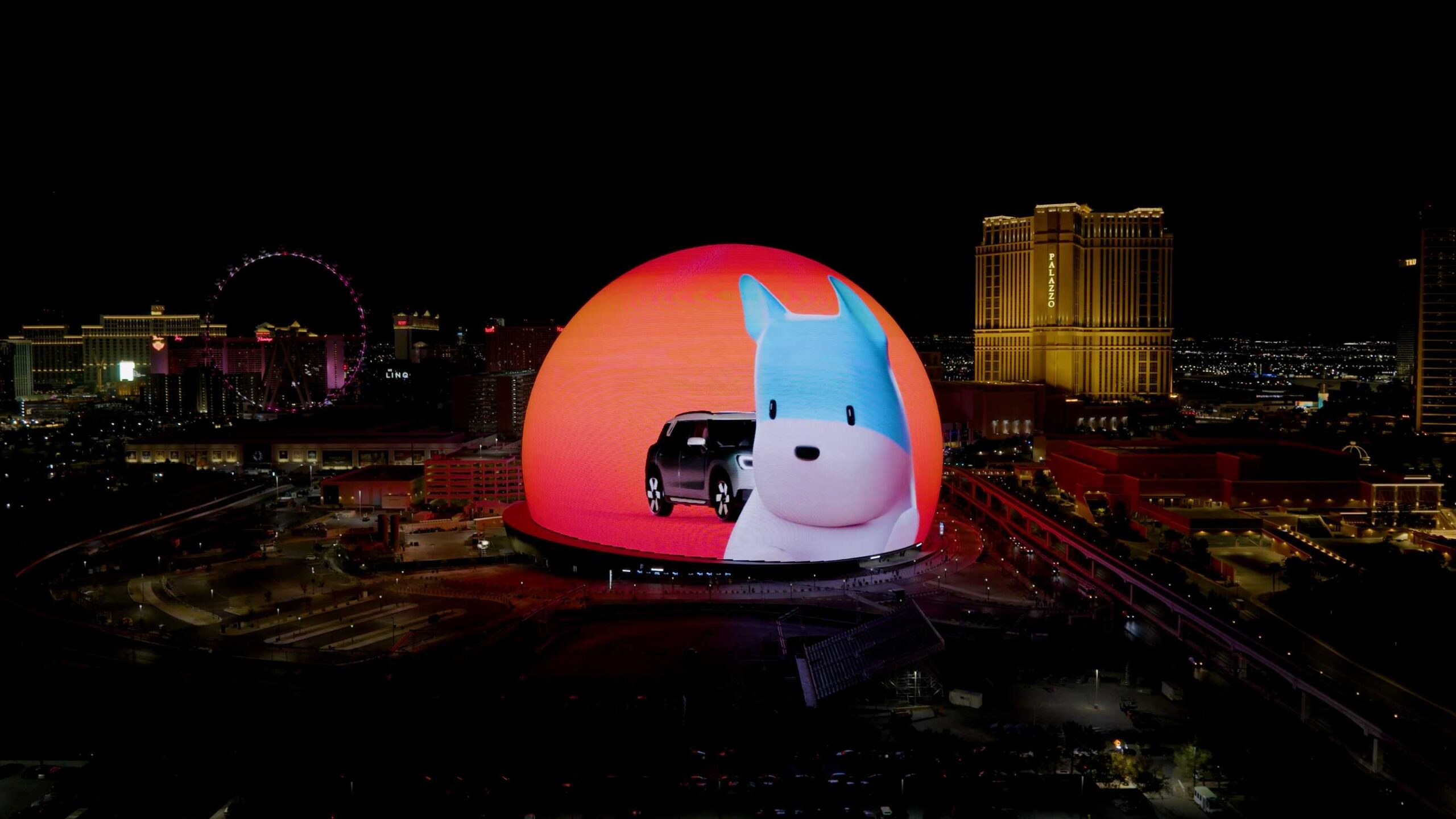 Prezentare spectaculoasă MINI pe cel mai mare ecran LED din lume, la Las Vegas