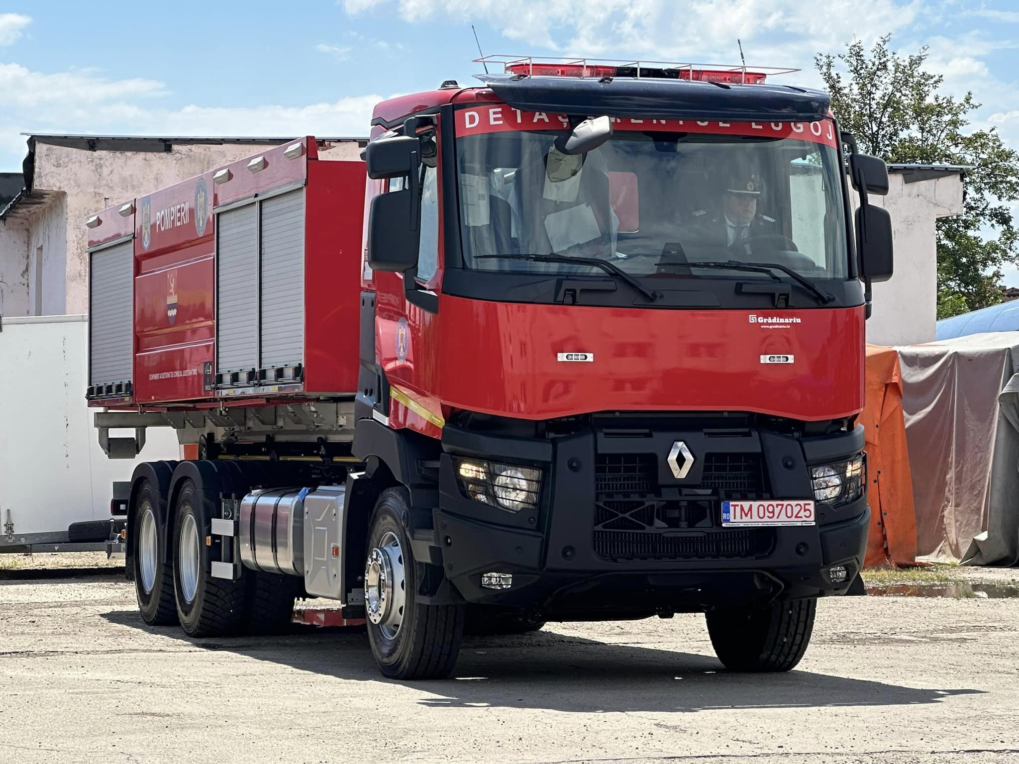 [VIDEO] Administrația locală investește în salvarea vieților! Autocamion de intervenție de peste 180.000 de euro pentru Lugoj