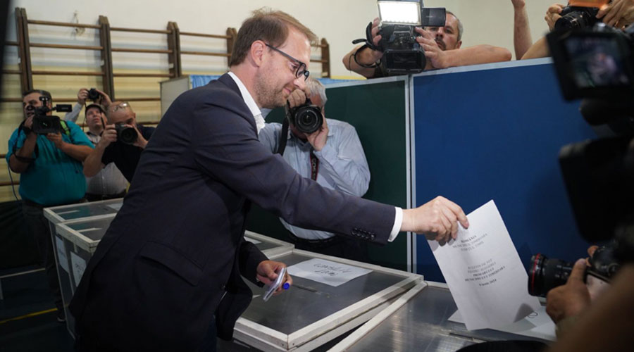 Dominic Fritz a votat pentru un drum al corectitudinii și respectului! Colegul său de alianță, Alin Nica, cere vigilență sporită, pentru evitarea fruadelor electorale