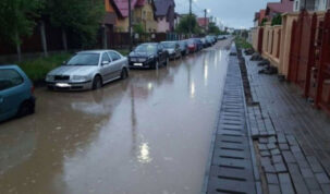 Cum pot fi prevenite inundaţiile în mediul rural? Reprezentanţii Aquatim trag un semnal de alarmă, cu privire la conectarea burlanelor, la reţeaua publică de canalizare