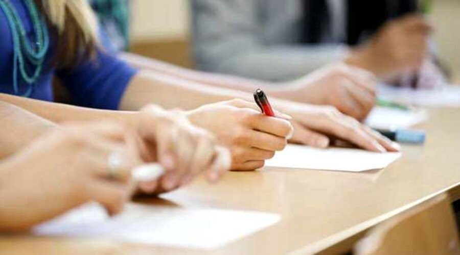 A doua probă scrisă a Bacalaureatului s-a desfășurat fără incidente, în Timiș! Aproape 150 de candidați nu s-au prezentat la examen!