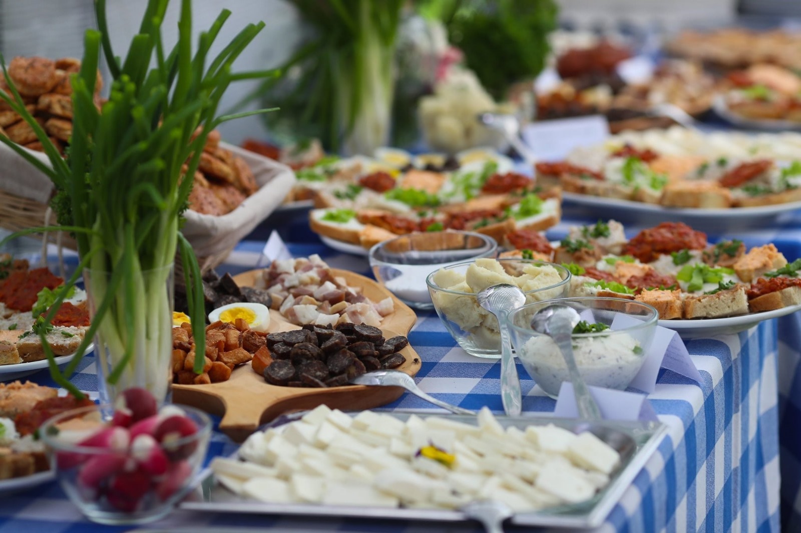 Eveniment de cultură gastronomică! Brunch la Casa Bunicilor din satul Gruni