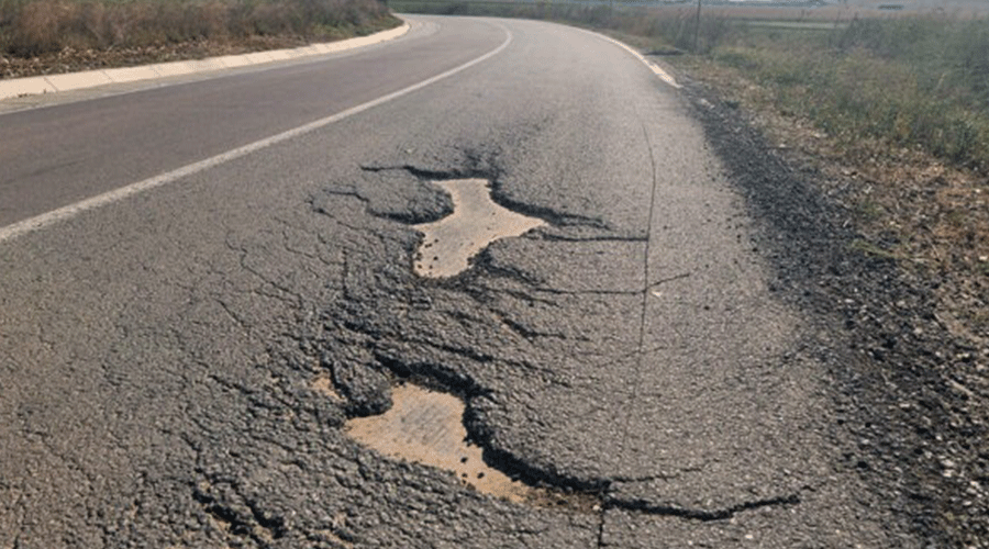 Drumul spre Lipova va fi reabilitat cu bani europeni! A fost semnat contractul pentru modernizarea DJ 691, de la intersecția cu Autostrada A1 până la limita cu județul Arad