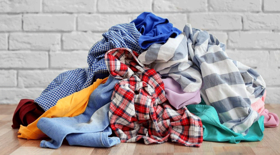 Dă o nouă viață hainelor pe care nu le mai folosești! Primăria vrea să instaleze containere speciale pentru reciclarea articolelor textile