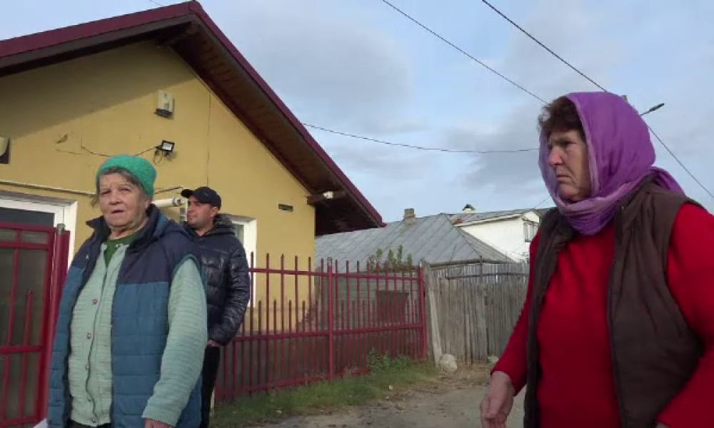 Politicienii își văd de interesele lor, iar familii din Vaslui sunt strivite de buldozere și despăgubiri mizere
