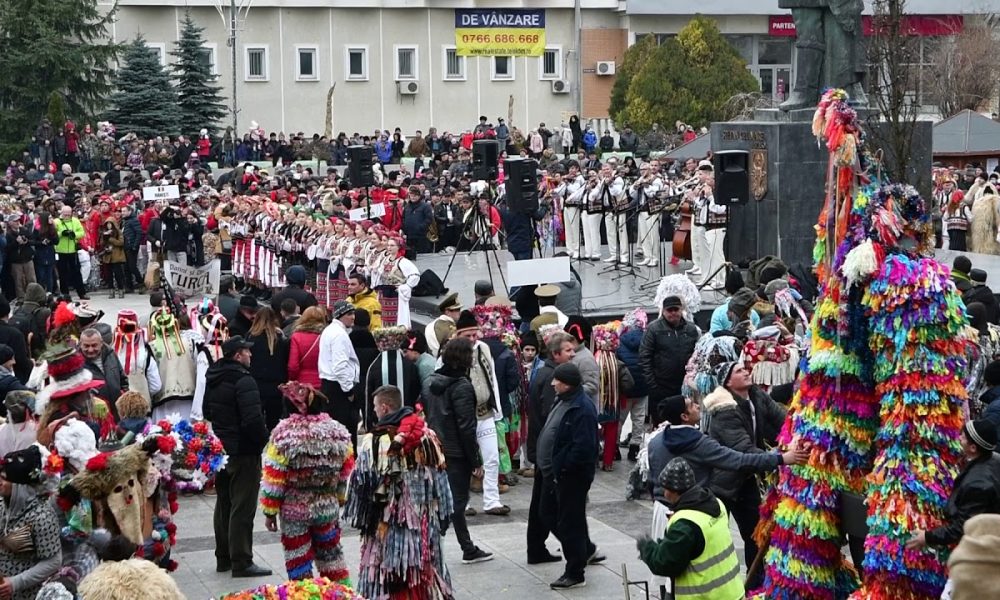 Festivalul – concurs „Datini și obiceiuri de iarnă”, organizat de Muzeul Județean Vaslui
