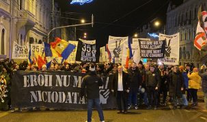 FOTO/VIDEO ”Cine uită e complice!” Marșul Eroilor, pe străzile Timișoarei! Omagiul adus celor care au căzut în Decembrie ’89!