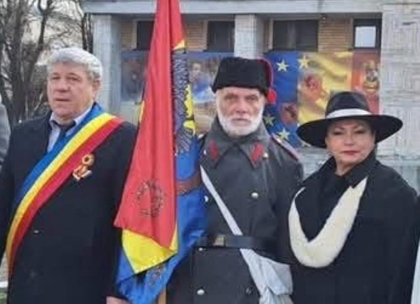 Unirea lui Flintstone cu Madam Trump și Peneș Curcanul. Comedie la Bârlad