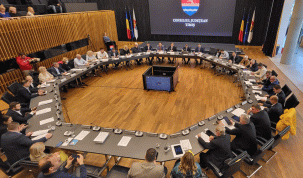 Timișul are buget pentru anul în curs! Consilierii județeni au adoptat, astăzi, modul în care vor fi cheltuite cele peste 900 de milioane de lei. Grupul AUR a votat împotrivă