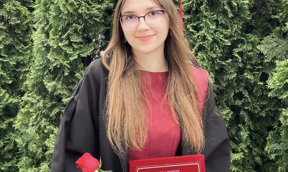 Andra Parfene, media 10 la Bacalaureat – stiriest.ro