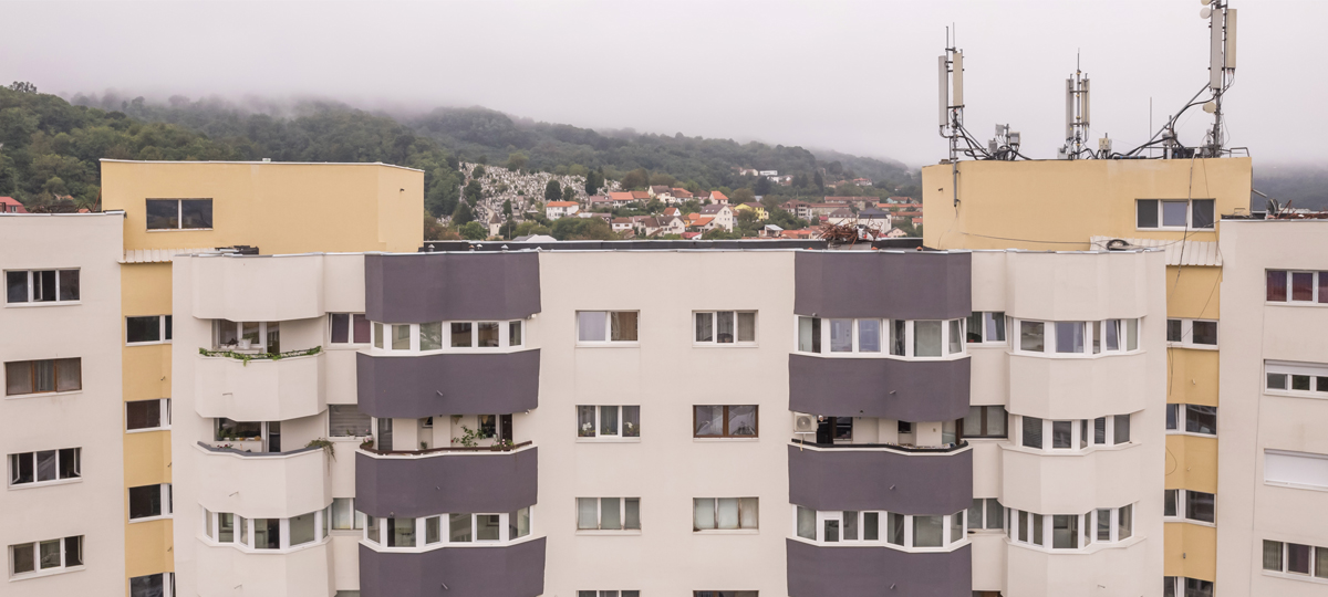 Încă o șansă pentru lugojeni! Termenul de depunere a proiectelor pentru finanțările de reabilitări termice a blocurilor cu bani europeni se prelungește