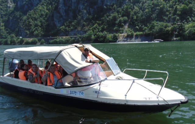 Controalele Autorității Navale Române la Tulcea: Amenzi în valoare de 21.000 lei