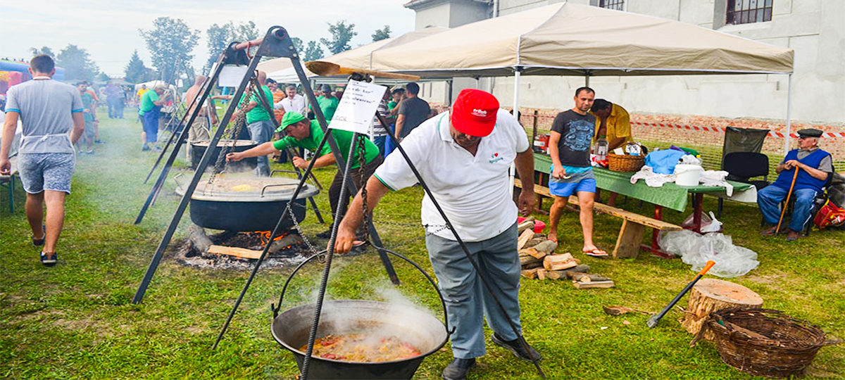 Zilele Dumbrăvene! Concursuri de gulaș delicios la ceaun, lămpașe, Miss și Mister Țara Făgetului și multă muzică cu artiști renumiți din Banat