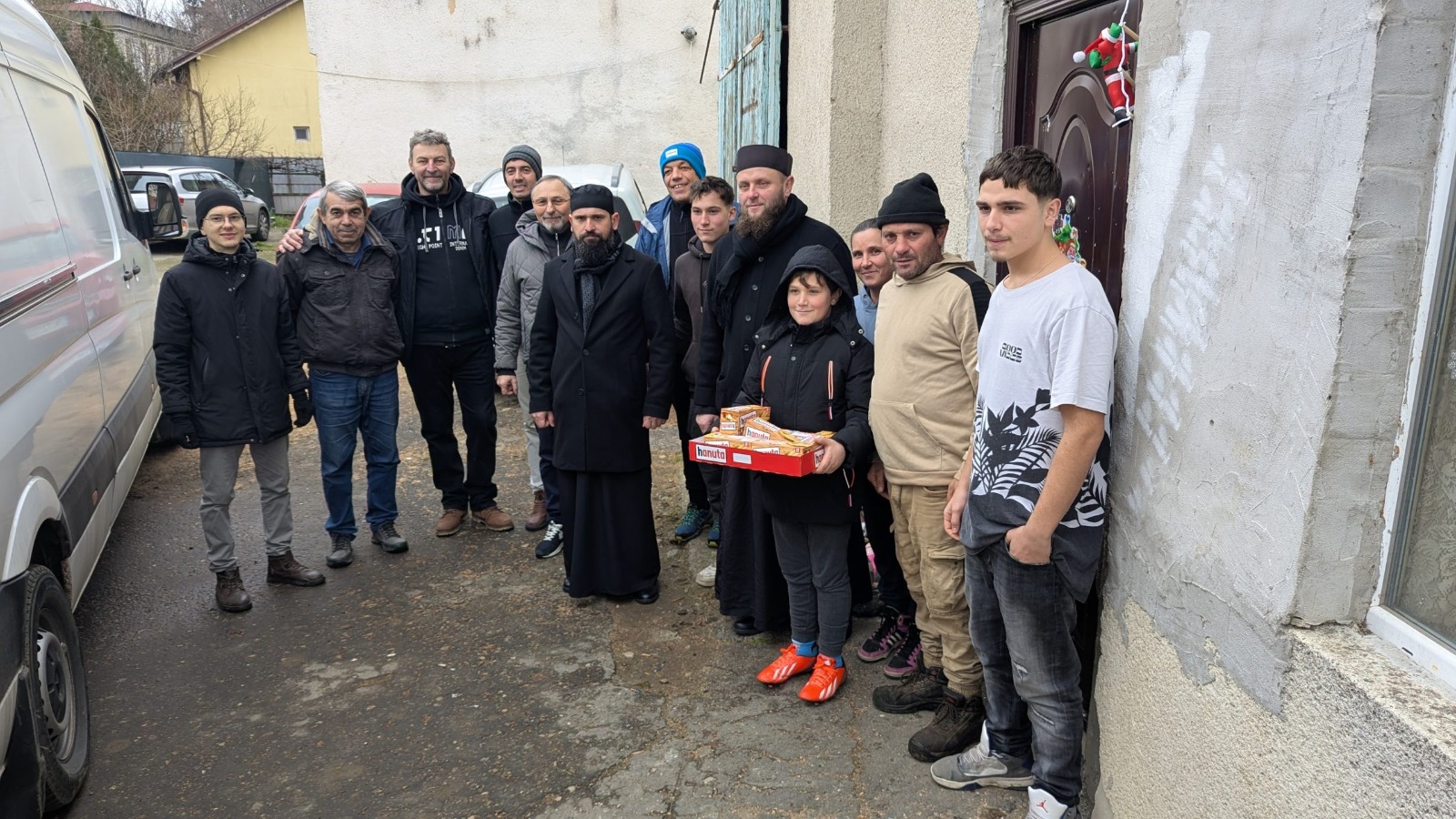 [FOTO] Bilanțul solidarității la Lugoj! Peste 130 de persoane ajutate prin campania ”Colindă și Dăruiește”