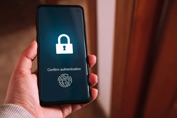 Cum să protejezi telefonul de viruși și malware? 4 recomandări