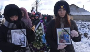 Durere fără margini la Focșeasca. Frații înecați în acumularea Tăcuta, conduși pe ultimul drum- FOTO – stiriest.ro