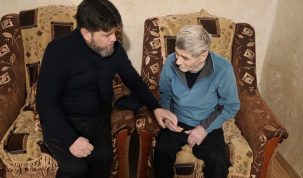 Ultimul sfat de la tată. Părintele Vladimir Beregoi își conduce părintele pe drumul veșniciei – stiriest.ro