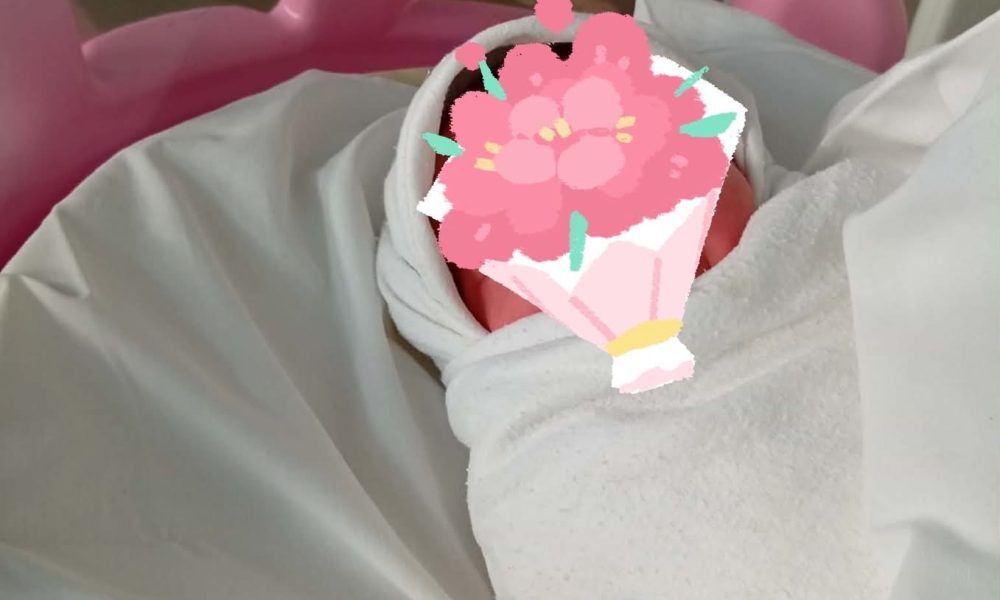 Apel pentru o mamă din Vaslui care a născut și nu are nimic pentru copil. O fetiță a venit pe lume, dar mama nu are nici hăinuțe, nici pampers