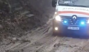 Ambulanță blocată în noroi pe drumul spre casa unei femei de 90 de ani. “Dezvoltatorul” Trifan are alte priorități – stiriest.ro