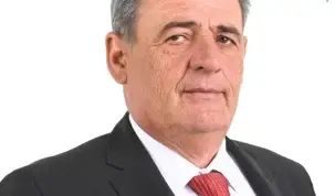 Primăria Huși a pierdut multe milioane din cauza datoriilor nerecuperate. Primarul Ciupilan face legea… Praf – stiriest.ro