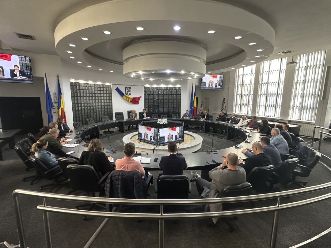 Operatorii din HoReCa au lipsit la ședința de pregătire a sezonului turistic