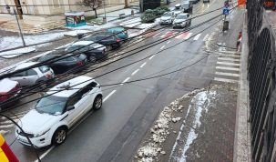 În alertă! Autoritățile au intervenit cu trei autospeciale dotate cu lamă și un tractor pentru deszăpezirea drumurilor