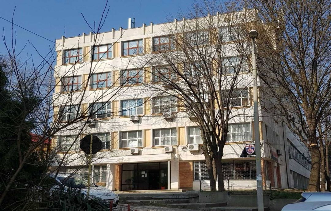 LICITAȚIE: Un simbol industrial al Tulcei, CONFECTIA S.A, își caută un nou destin!