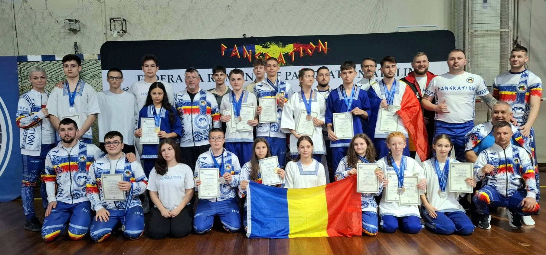 [FOTO] ACS Voința rescrie clasamentul continental! Tinerii sportivi ai Lugojului aduc României titluri europene la Pangration Athlima