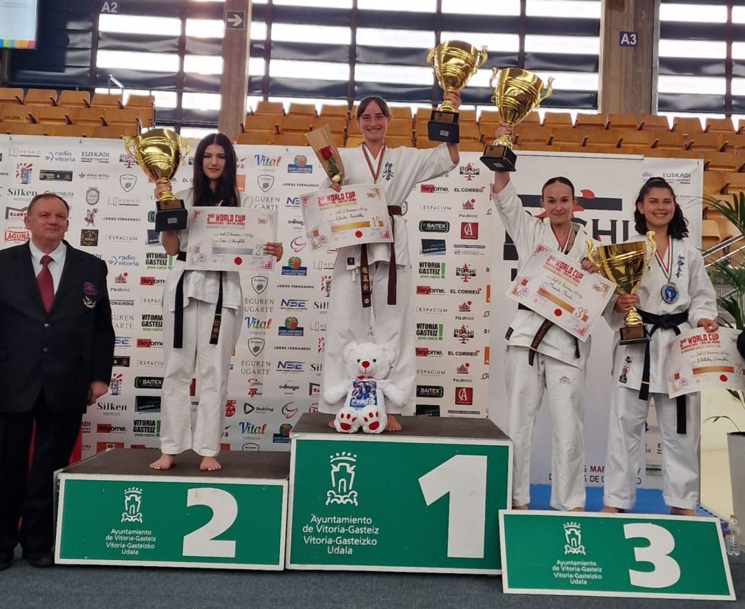 Irina Gheorghiță, vicecampioană mondială la karate kyokushin