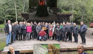 Chermeză cu foc de tabără, în plină austeritate. Liberalii vasluieni plecați la „socializare” în Maramureș – stiriest.ro
