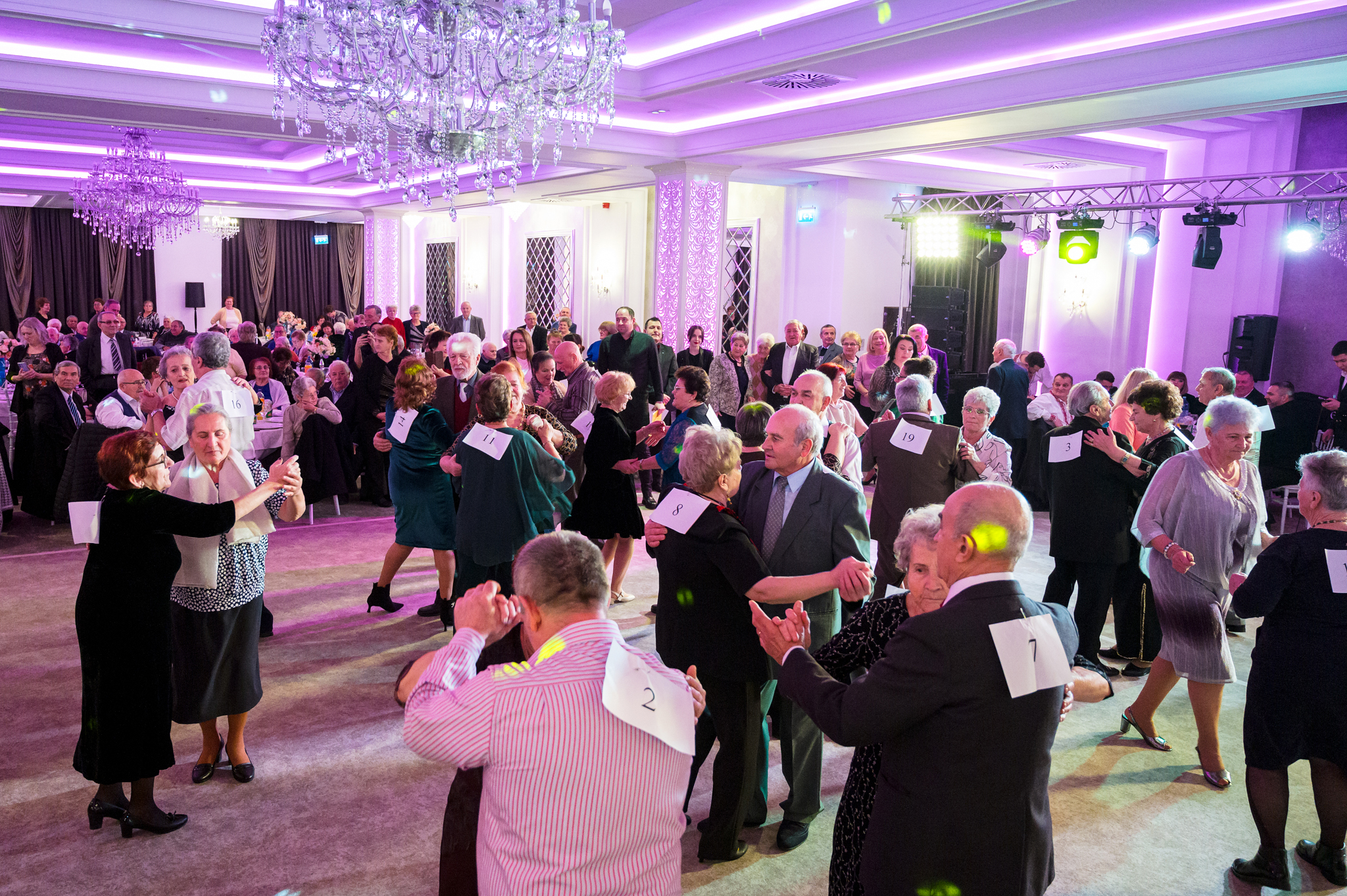 Gata de distracție! ”Amintiri și Speranță”, un Revelion special pentru seniorii din Lugoj