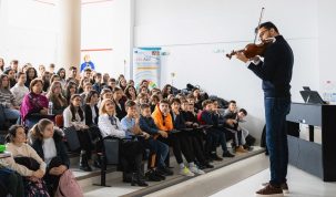 Un-stradivarius-in-scoli